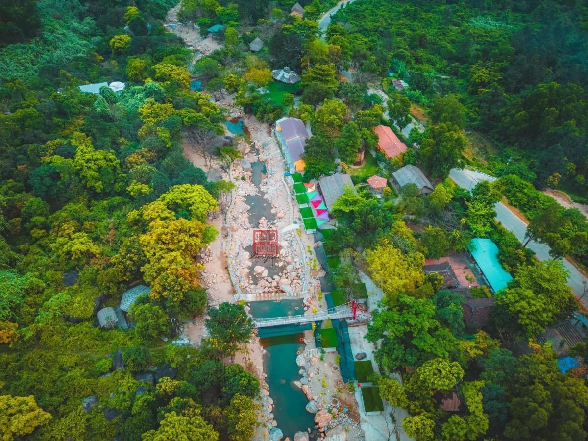 Hoang Lan Villa - Suoi Luong - Hai Van Park Da Nang Dış mekan fotoğraf